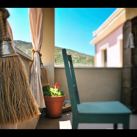 Athanasia's * Prínos