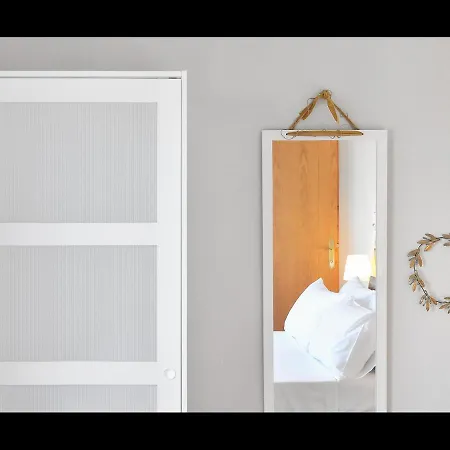 Athanasia's Apartament *